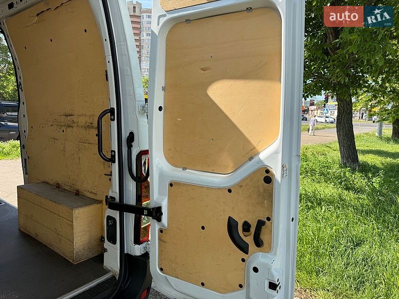 Вантажний фургон Renault Master 2021 в Одесі
