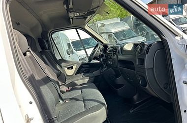 Вантажний фургон Renault Master 2018 в Хусті