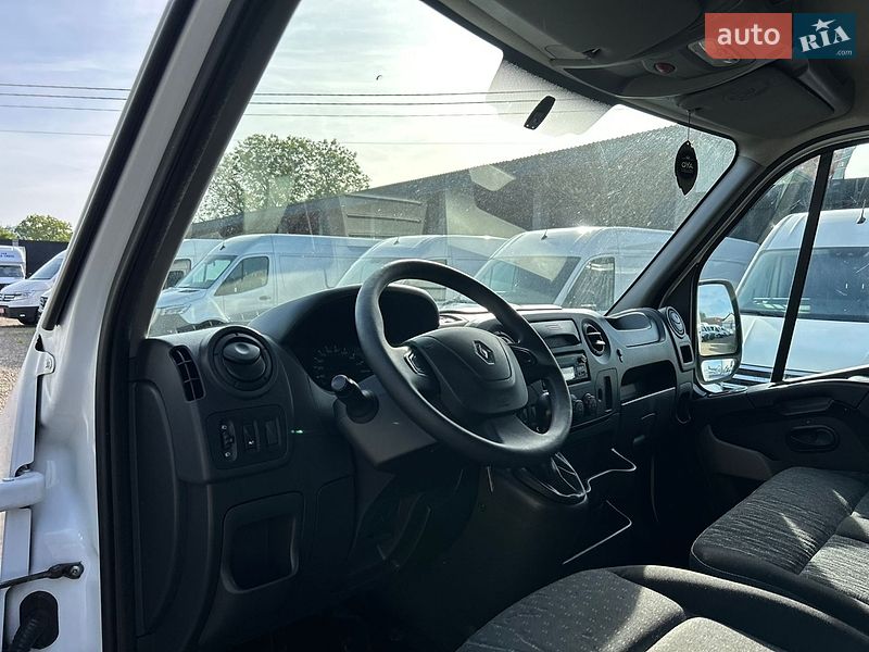 Вантажний фургон Renault Master 2018 в Хусті