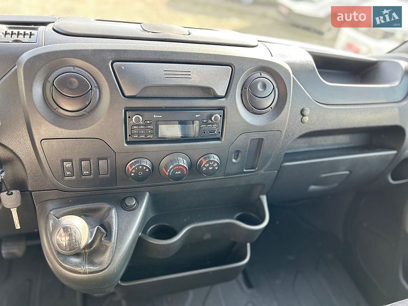 Вантажний фургон Renault Master 2018 в Хусті