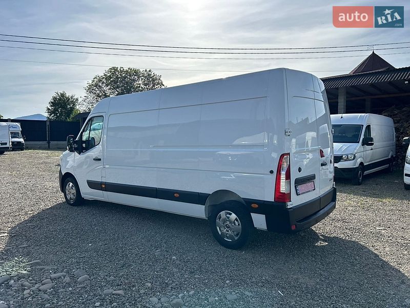 Вантажний фургон Renault Master 2022 в Хусті