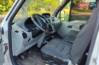 Вантажний фургон Renault Master 2003 в Харкові