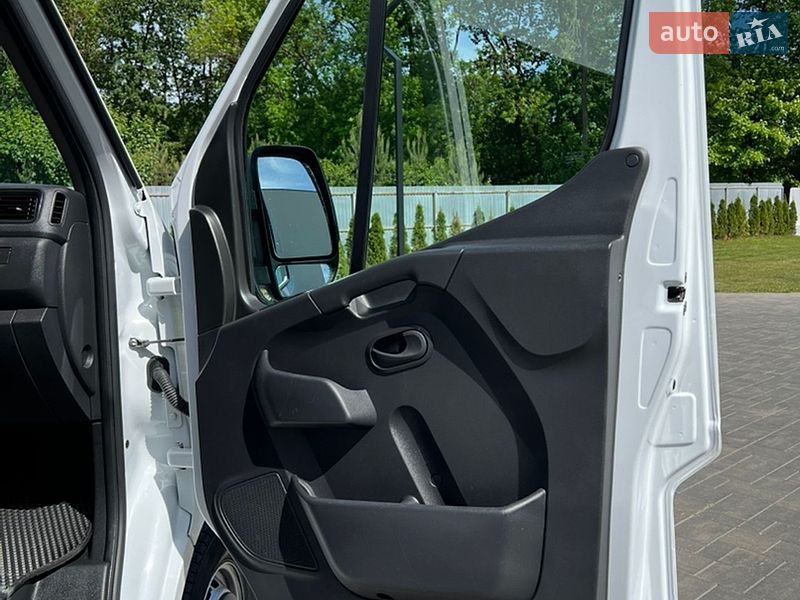 Вантажний фургон Renault Master 2023 в Луцьку