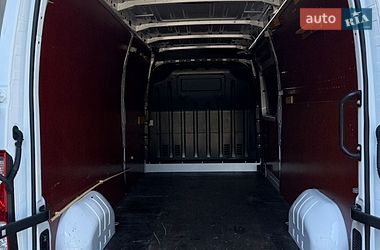 Вантажний фургон Renault Master 2021 в Рівному