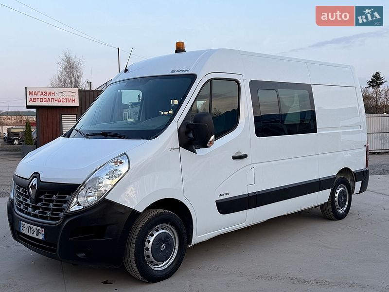 Вантажопасажирський фургон Renault Master 2016 в Млиніві