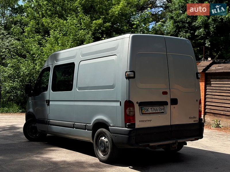 Мінівен Renault Master 2008 в Вараші