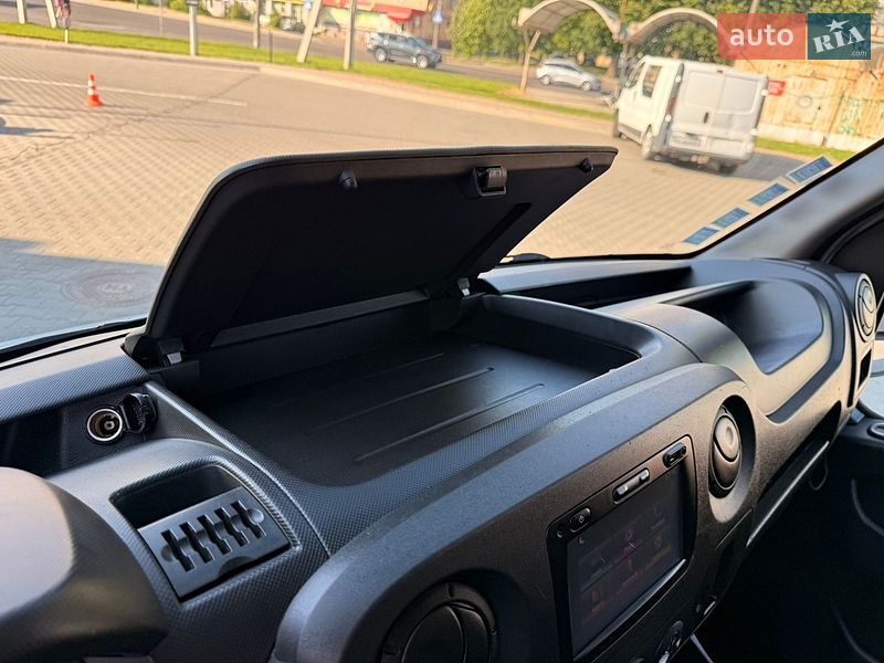 Грузовой фургон Renault Master 2019 в Луцке