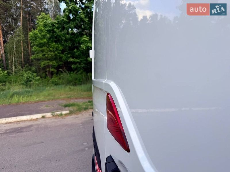 Грузовой фургон Renault Master 2023 в Киеве
