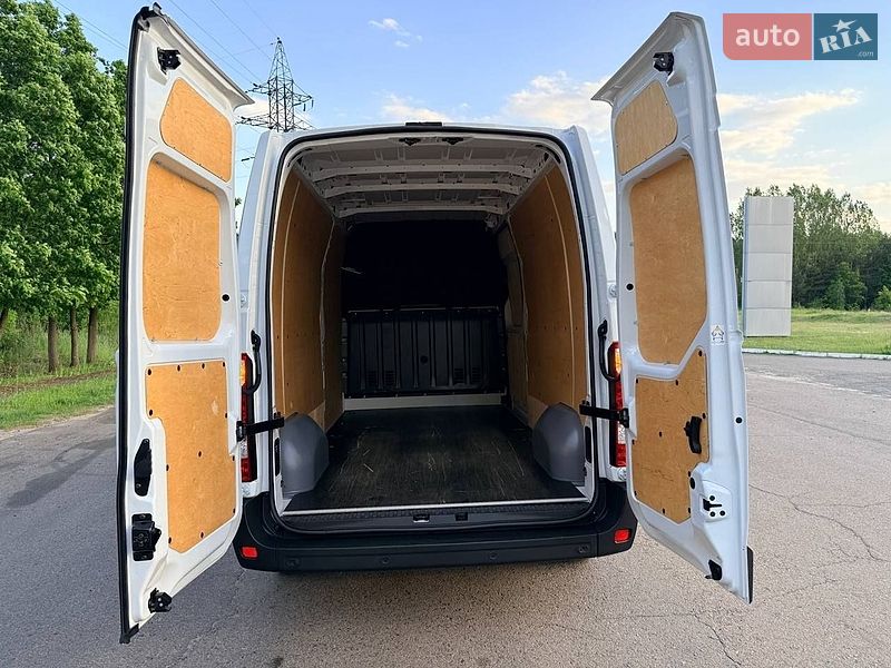 Грузовой фургон Renault Master 2023 в Киеве