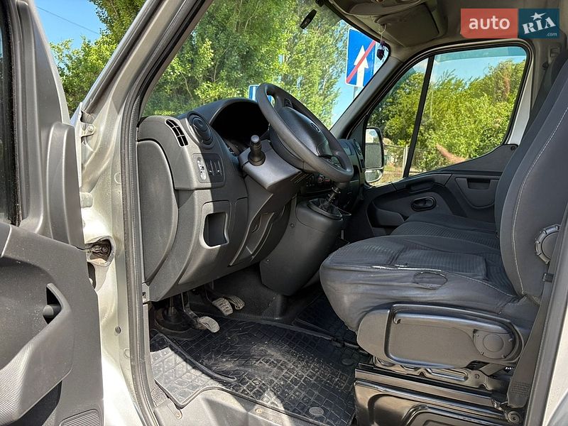 Вантажний фургон Renault Master 2018 в Чернігові