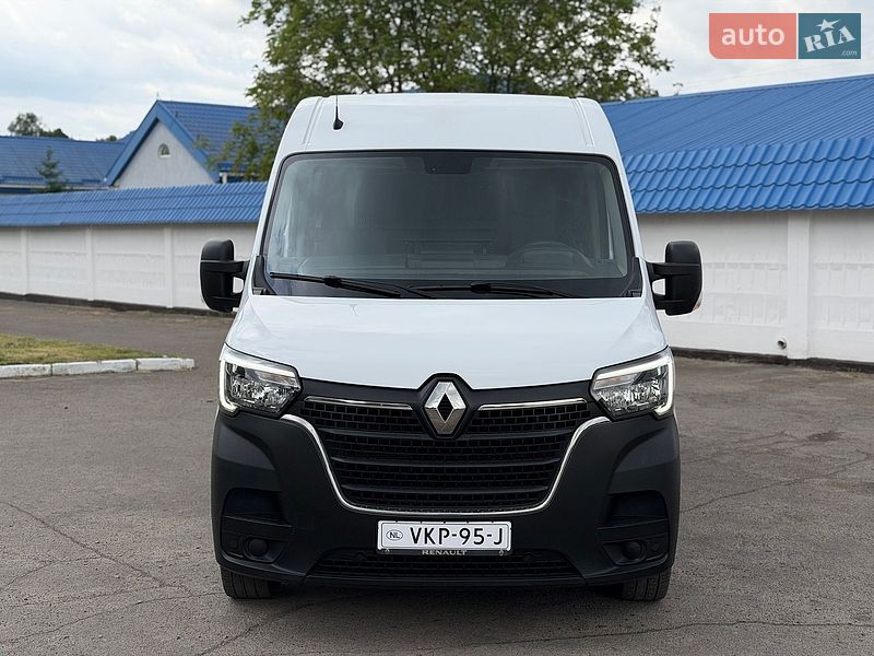 Вантажний фургон Renault Master 2022 в Радивиліві