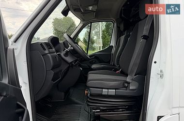 Вантажний фургон Renault Master 2022 в Радивиліві
