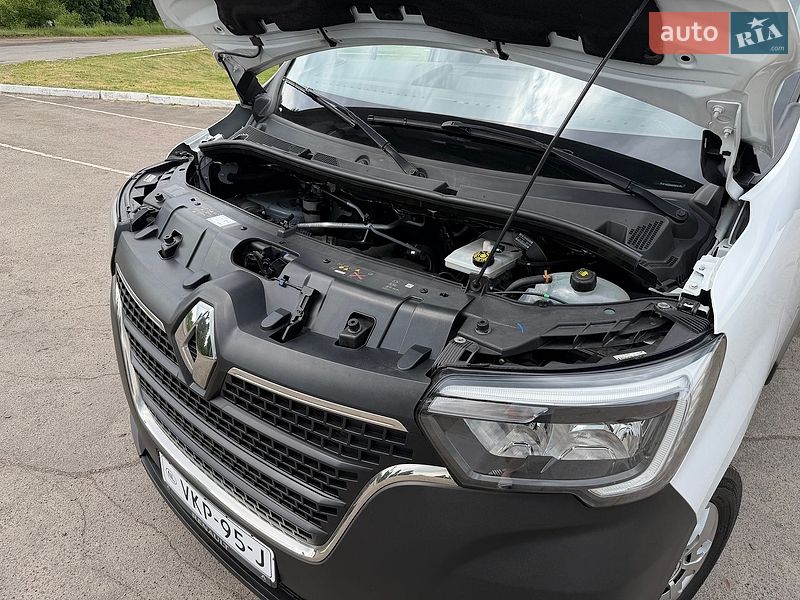 Вантажний фургон Renault Master 2022 в Радивиліві