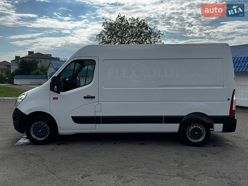Вантажний фургон Renault Master 2018 в Рівному