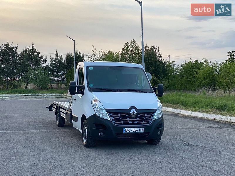 Евакуатор Renault Master 2018 в Радивиліві