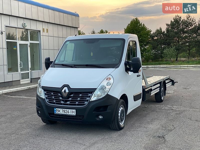 Евакуатор Renault Master 2018 в Радивиліві