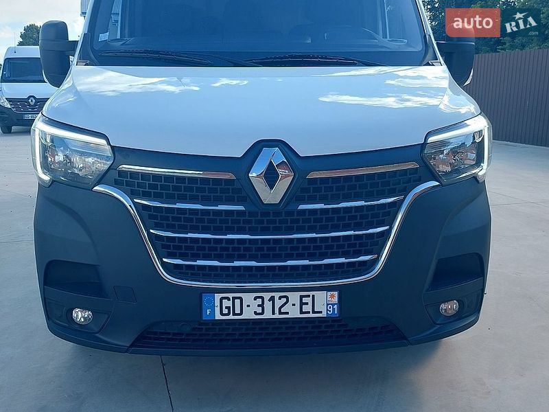 Грузовой фургон Renault Master 2021 в Млинове
