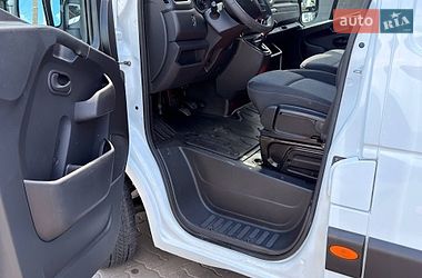 Вантажопасажирський фургон Renault Master 2022 в Полтаві
