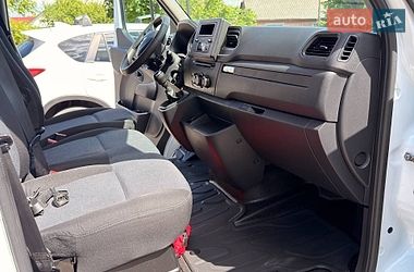 Вантажопасажирський фургон Renault Master 2022 в Полтаві