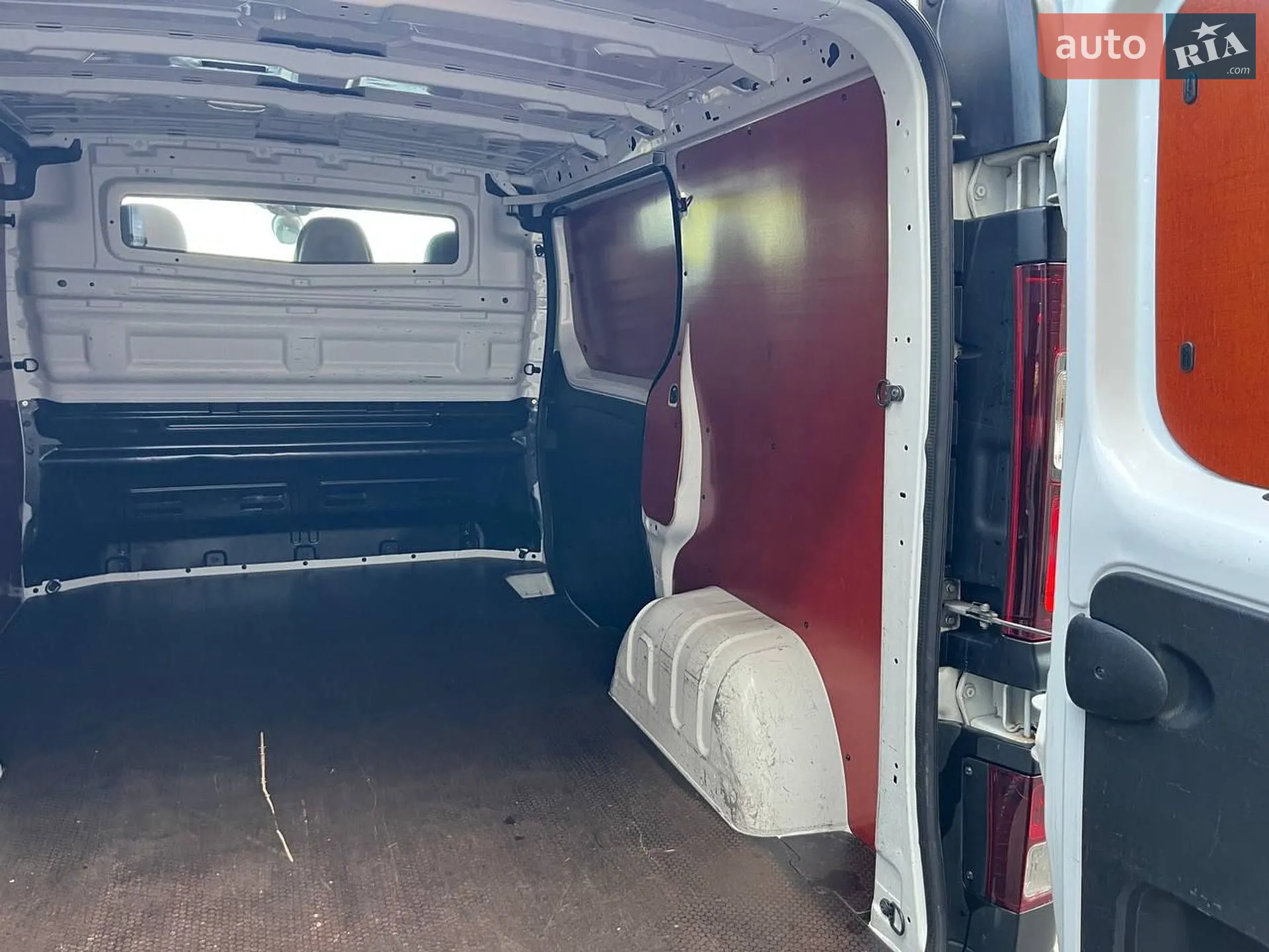2020 Renault Trafic - мініатюра 29