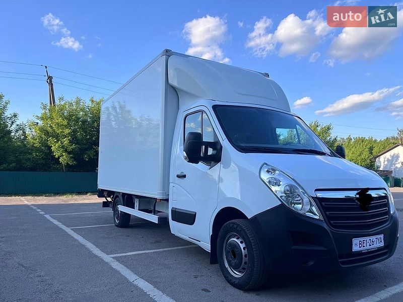 Вантажний фургон Renault Master 2017 в Дубні