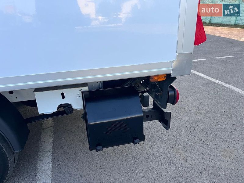 Вантажний фургон Renault Master 2017 в Дубні
