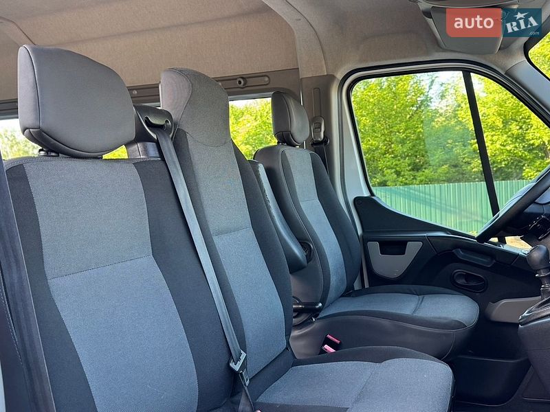 Мікроавтобус Renault Master 2015 в Дубні