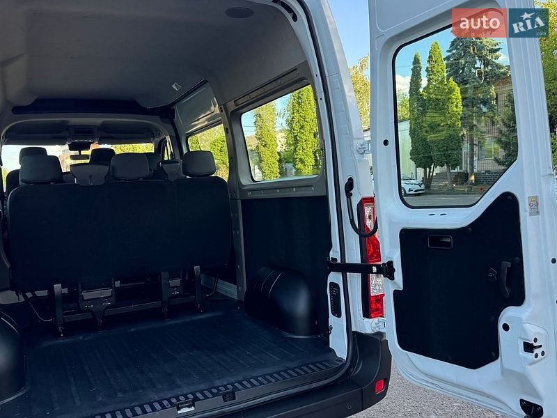 Мікроавтобус Renault Master 2015 в Дубні