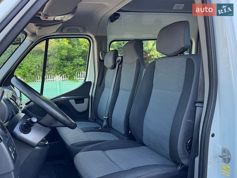Мікроавтобус Renault Master 2015 в Дубні