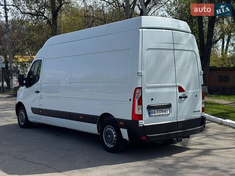 Грузовой фургон Renault Master 2017 в Кропивницком