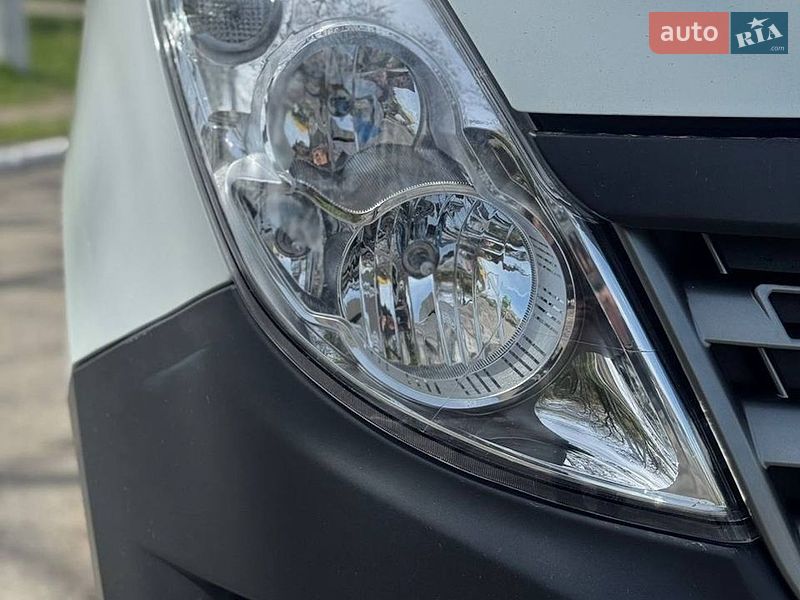 Грузовой фургон Renault Master 2017 в Кропивницком