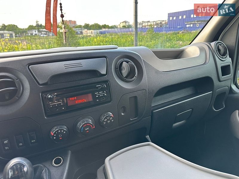 Автовоз Renault Master 2016 в Стрые