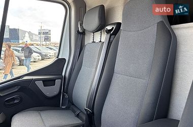 Вантажний фургон Renault Master 2017 в Львові
