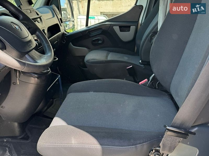 Автовоз Renault Master 2016 в Дубні