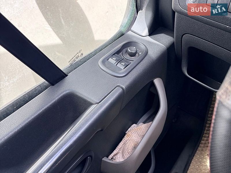 Вантажний фургон Renault Master 2014 в Києві