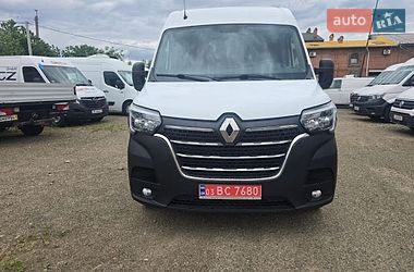 Вантажний фургон Renault Master 2022 в Стрию