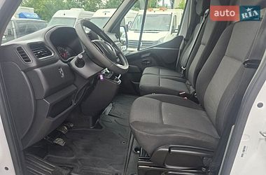 Вантажний фургон Renault Master 2022 в Стрию