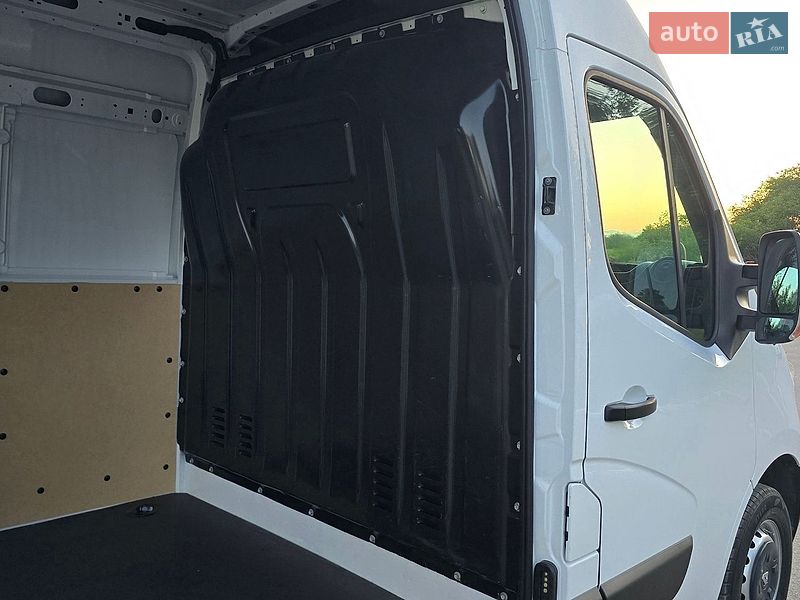 Грузовой фургон Renault Master 2019 в Житомире