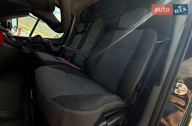 Вантажний фургон Renault Master 2016 в Львові