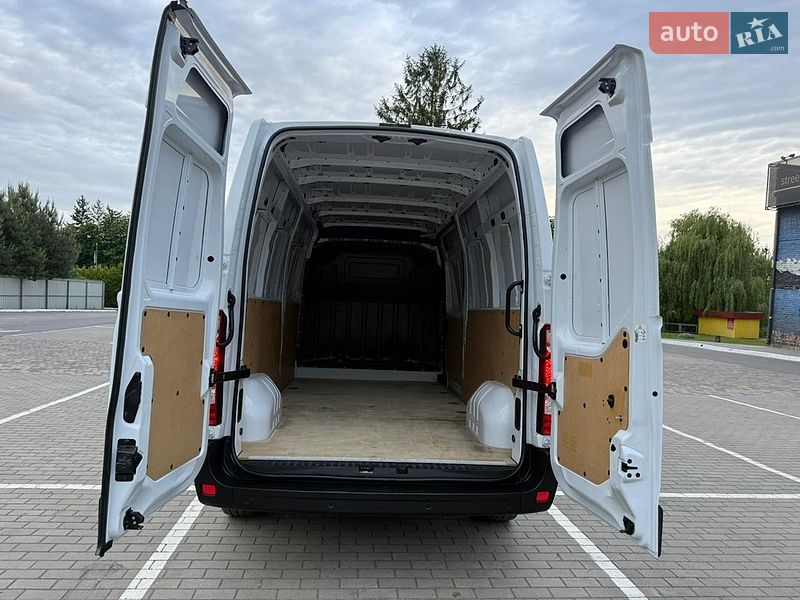 Вантажний фургон Renault Master 2021 в Луцьку