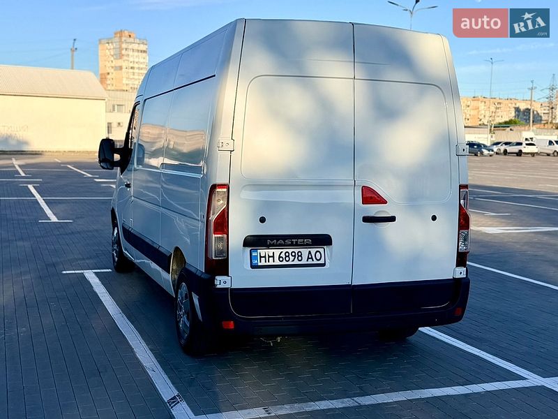 Вантажний фургон Renault Master 2012 в Одесі