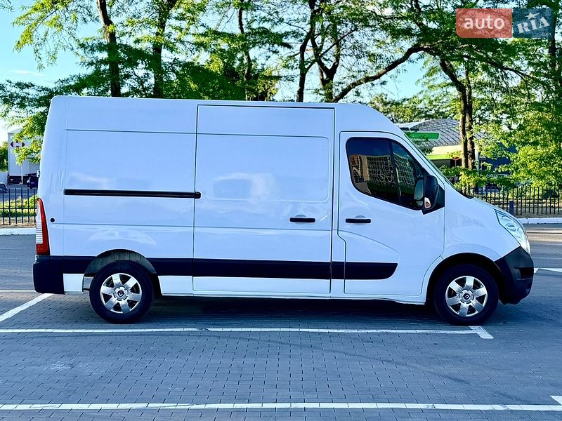 Вантажний фургон Renault Master 2012 в Одесі
