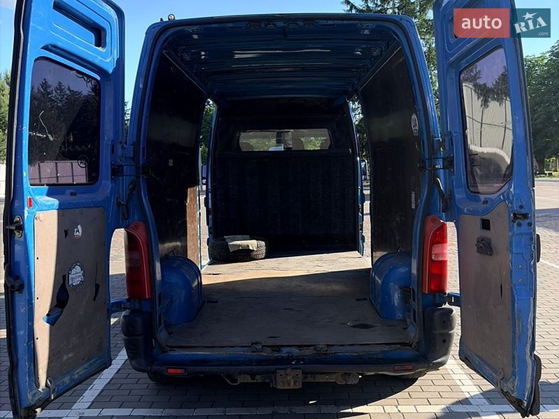 Грузовой фургон Renault Master 2001 в Луцке