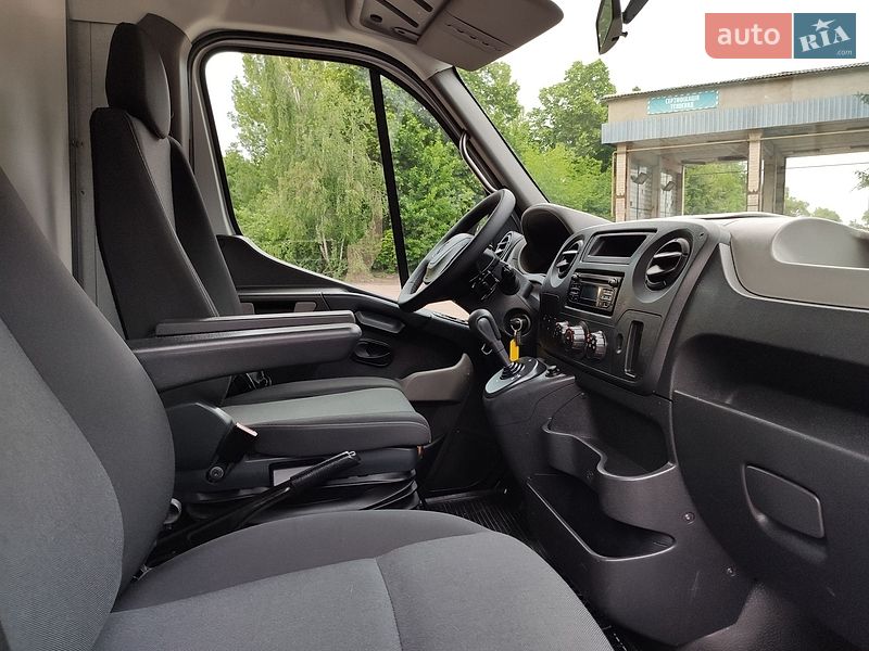 Грузовой фургон Renault Master 2017 в Бердичеве