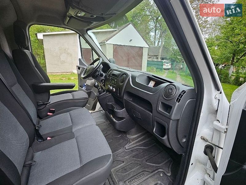 Вантажний фургон Renault Master 2018 в Луцьку