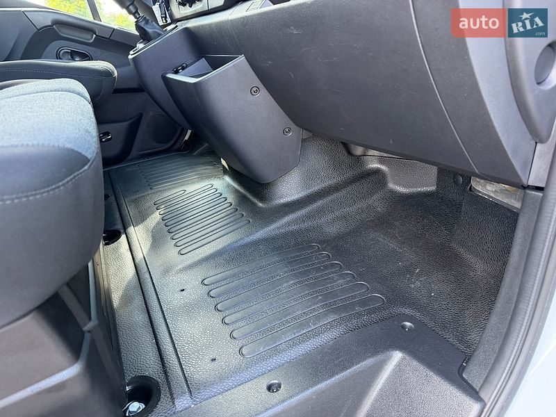 Грузовой фургон Renault Master 2021 в Луцке