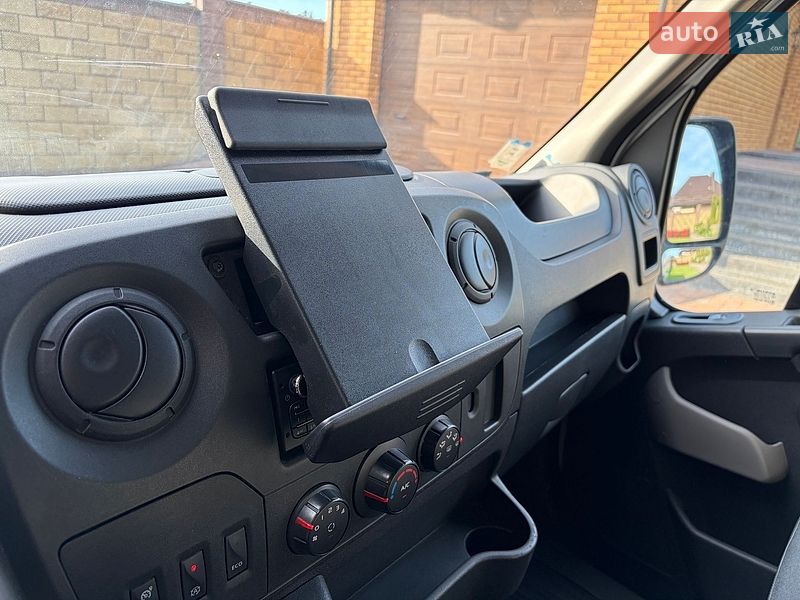Грузовой фургон Renault Master 2018 в Луцке