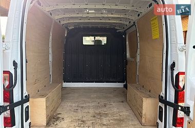 Грузовой фургон Renault Master 2018 в Луцке