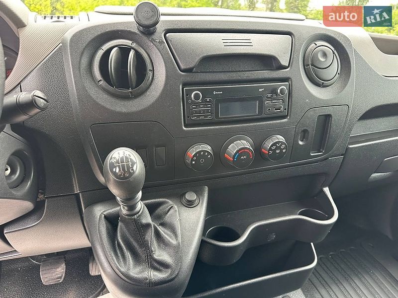 Грузовой фургон Renault Master 2017 в Дубно