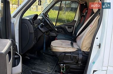 Грузовой фургон Renault Master 2016 в Ужгороде